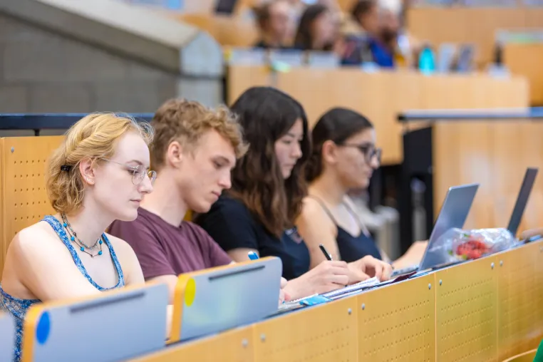 Bild: Studieren an der Universität Bremen: Bewerbungen ab jetzt möglich