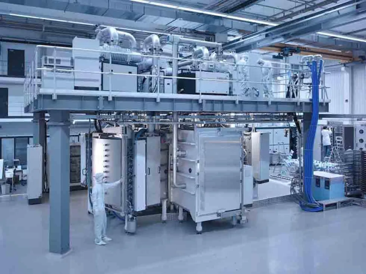 Tiefste Modulherstellungskosten bei höherer Effizienz mit der neuen Produktionslinie ?ThinFab? von Oerlikon Solar