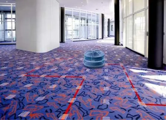 Vorwerk Teppichwerke erproben Bodenbelag mit RFID-Technologie im Fraunhofer-inHaus-Zentrum Bild: Vorwerk Teppichwerke erproben Bodenbelag mit RFID-Technologie im Fraunhofer-inHaus-Zentrum