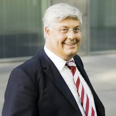 Bild: Weiterbildungsexperte Martin Stieger ist neuer Rektor der Allensbach Hochschule 