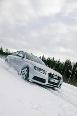 Mit Öko-Winterreifen Sprit sparen und sicher fahren Bild: Mit Öko-Winterreifen Sprit sparen und sicher fahren