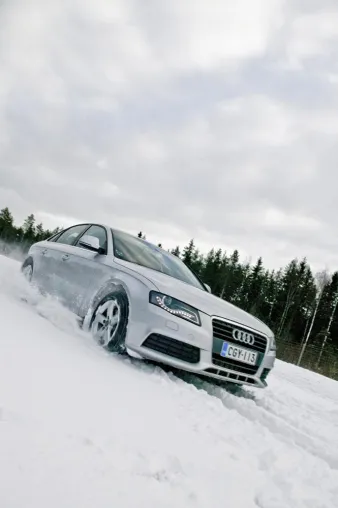 Bild: Mit Öko-Winterreifen Sprit sparen und sicher fahren
