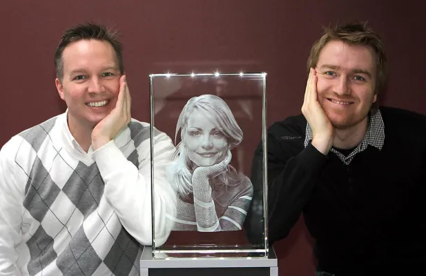 Wenn ein Bild auf Papier nicht reicht - Fotofachhändler nutzen Innovation von Looxis Bild: Wenn ein Bild auf Papier nicht reicht - Fotofachhändler nutzen Innovation von Looxis