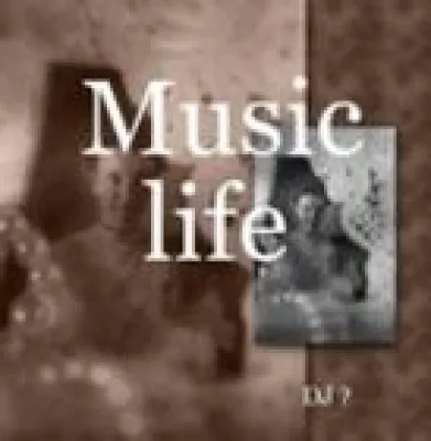 Bild: Das erste Album - Music life von DJ ? veröffentlicht