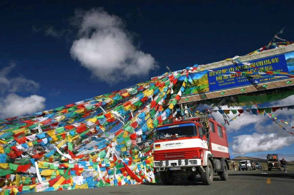 Jan Riedel und Esther Krings sind seit über 160 Tagen mit ihrem Feuerwehrauto unterwegs