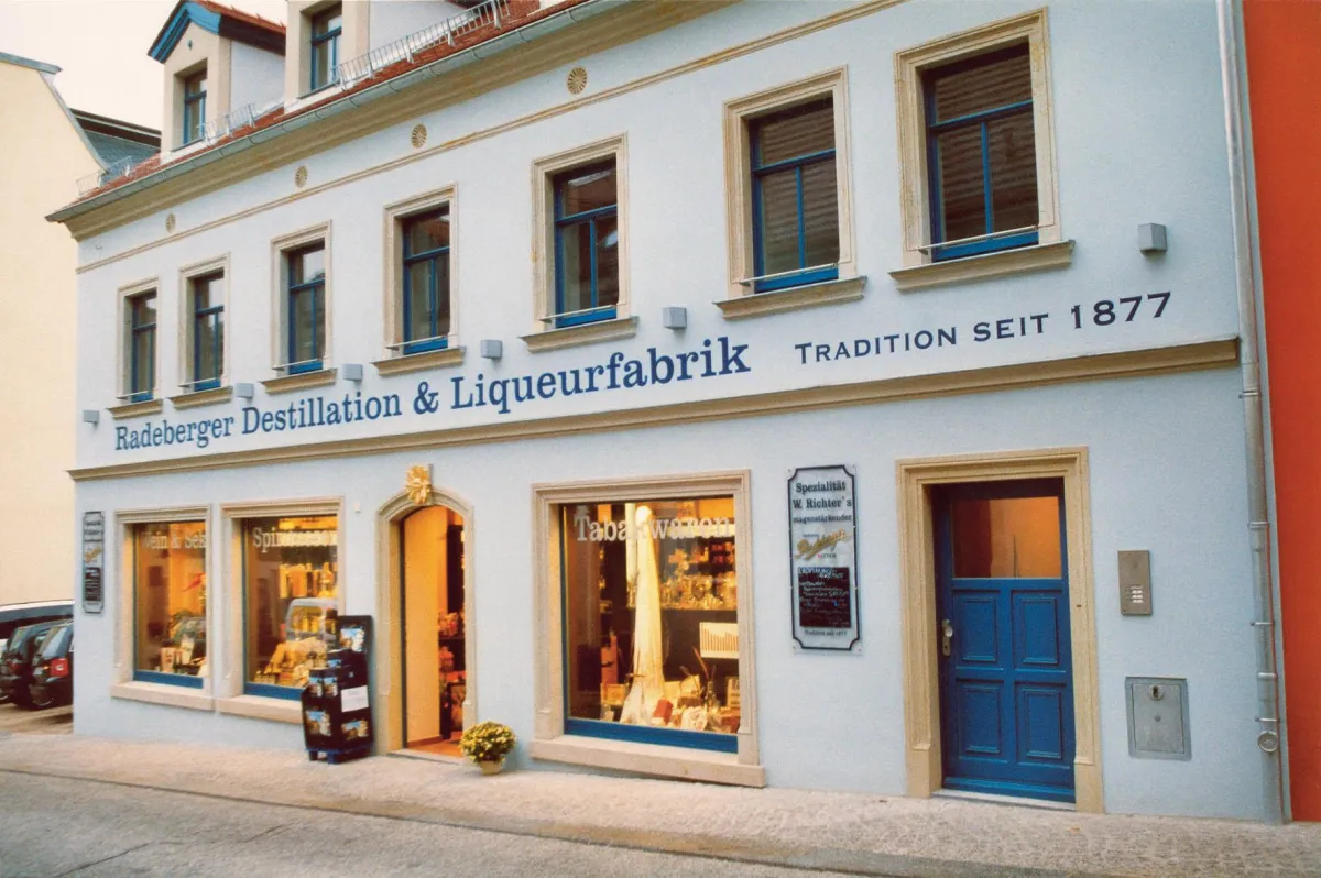 Die Radeberger Destillation und Liqueurfabrik
