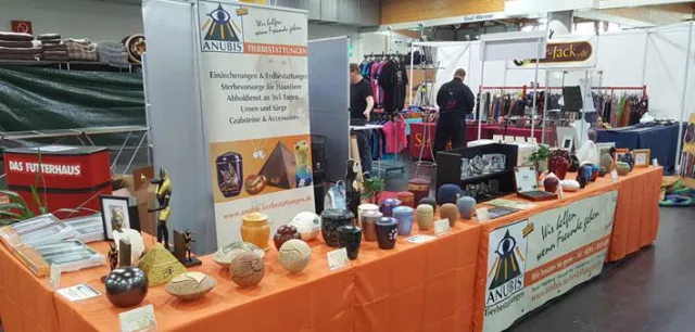 Bild: ANUBIS-Tierbestattungen auf der TIERWELT-Messe in Magdeburg