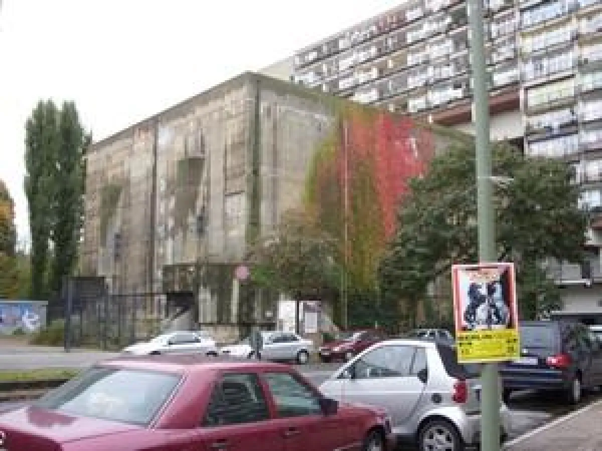 Hochbunker in der Pallasstraße, Berlin-Schöneberg
