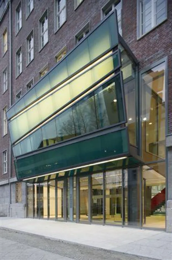 Eingangsbereich Schöneberger Str. 15 – Die neuen Räumlichkeiten von Müller-BBM in Berlin