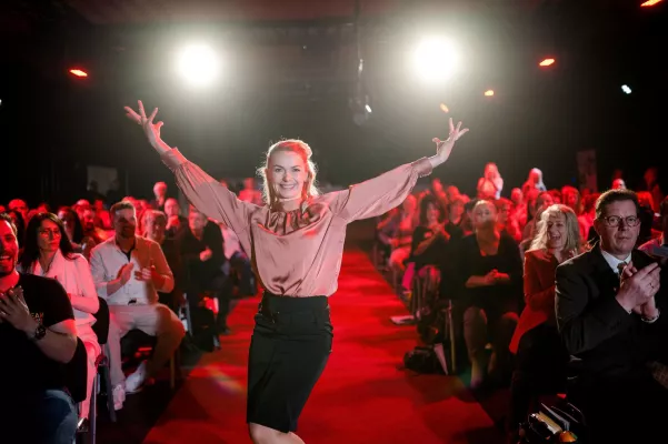 Bild: Natalie Molker erfolgreich beim internationalen Speaker Slam