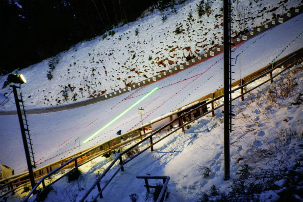 Best-to-Beat Linie auf der Skischanze