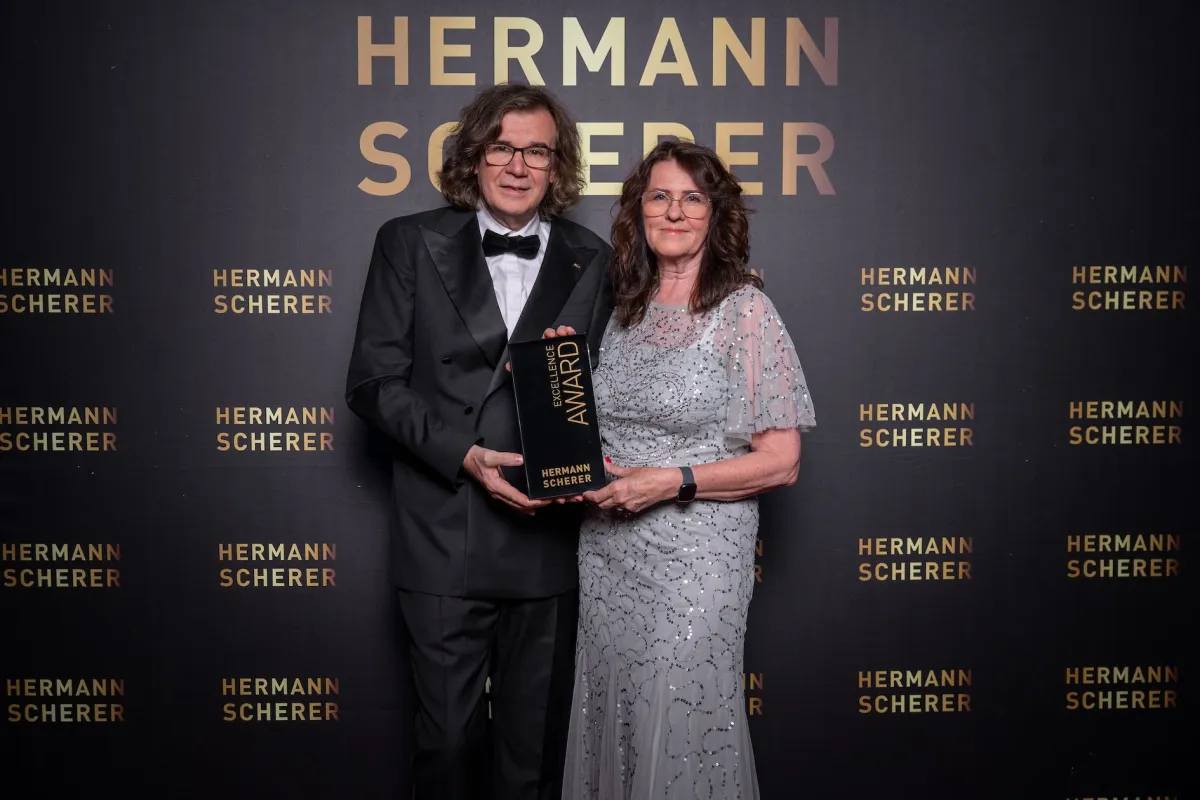 Award-Übergabe von Hermann Scherer (© Liegt bei mir)