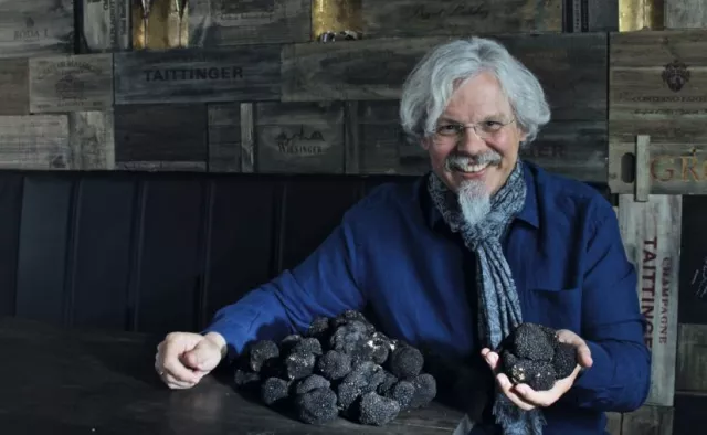 Bild: Köln: Essen und Gutes tun - Spende für Spitzenköche für Afrika