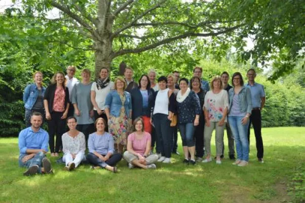 Expertenstandards als Leitlinien der Pflege Bild: Expertenstandards als Leitlinien der Pflege