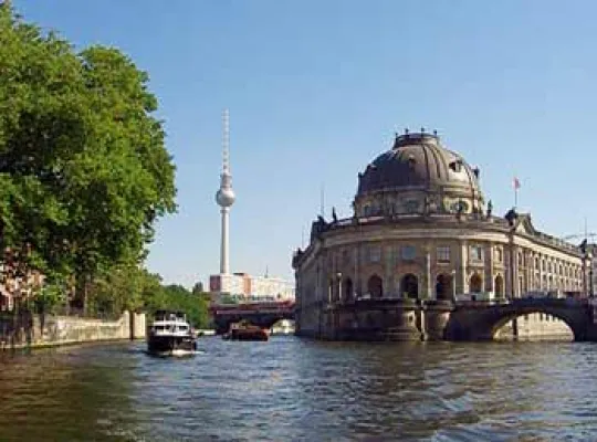 Bild: Mit der Traumyacht zur Fußball WM 2006 nach Berlin