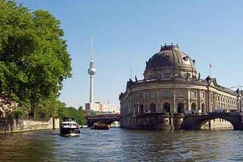 Bild: Mit der Traumyacht zur Fußball WM 2006 nach Berlin