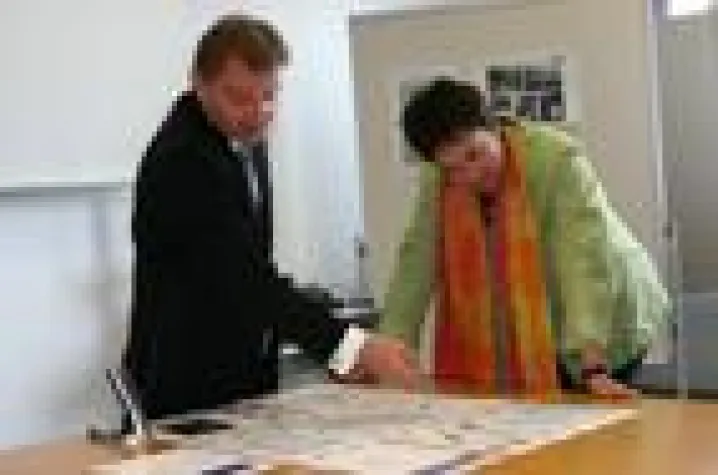 Bild: Bundesjustizministerin Zypries zu Besuch bei Danet: Zypries informiert über IT-Gipfel