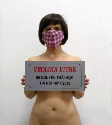 Bild: Ausstellung: wurmloch oder der versuch, krümmungen gerade zu biegen