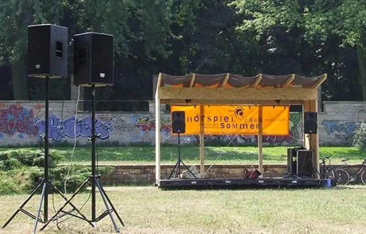 Bald beginnt der 5. Hörspielsommer in Leipzig, noch herrscht aber Ruhe im Richard Wagner Hain