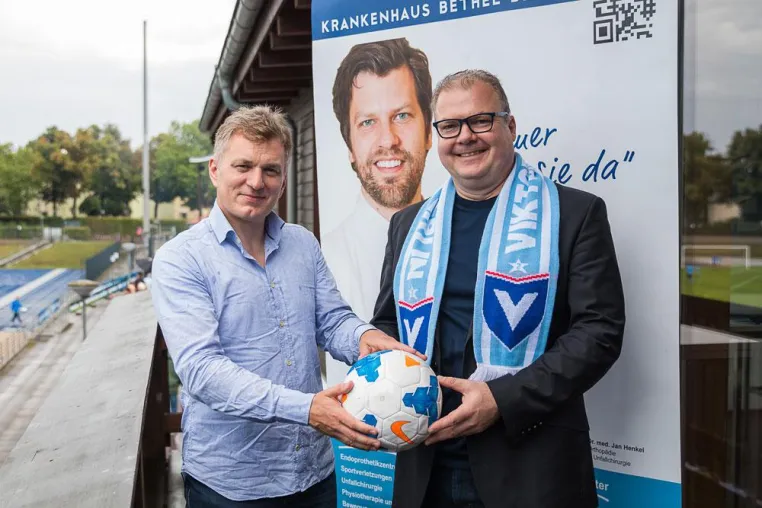 Gemeinsam an die Ligaspitze - Krankenhaus Bethel Berlin und FC Viktoria bauen Kooperation aus Bild: Gemeinsam an die Ligaspitze - Krankenhaus Bethel Berlin und FC Viktoria bauen Kooperation aus