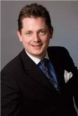 Bild: Direktor Stefan Uhlmann verlässt das Best Western Hotel am Vitalpark