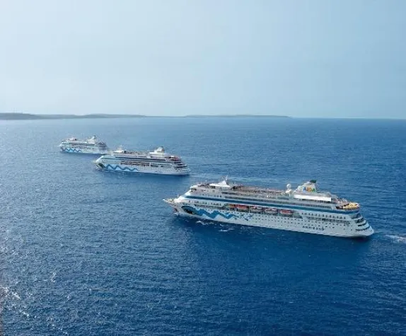 Bild: AIDA feiert Hamburger Hafengeburtstag