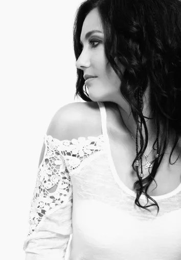 „No Limit“ – Vocal-Queen Leelah Sky will hoch hinaus ! Bild: „No Limit“ – Vocal-Queen Leelah Sky will hoch hinaus !