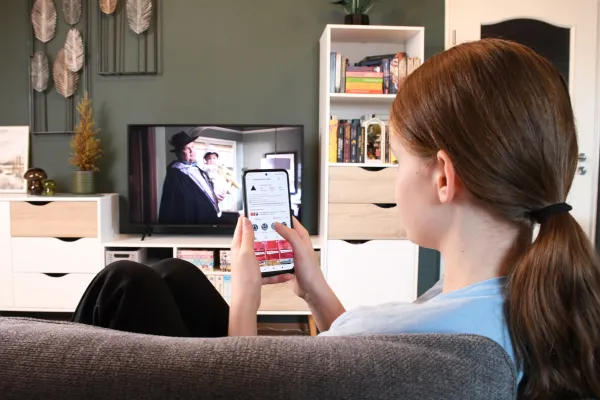 Bild: Studie: So stark lenkt Multiscreening vom Streamen und Fernsehen ab 