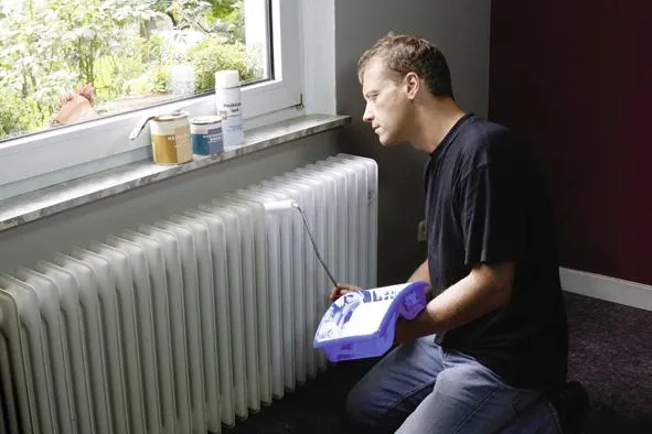 Bild: Im Sommer an die Lackierung der Heizkörper denken