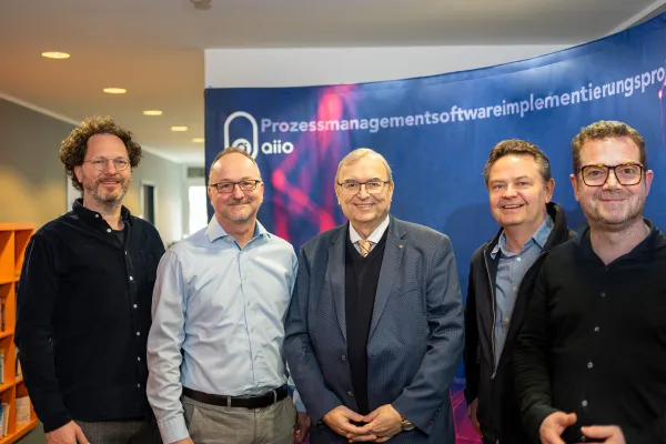 Bild: Beschleunigung der Erfolgsgeschichte: APRICUM CAPITAL GmbH investiert in Prozessoptimierungsprofi aiio GmbH