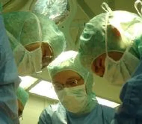 Bild: Mehr Qualität im „Hochrisikobereich“ – Olper Chirurgen nehmen an internationaler Studie teil