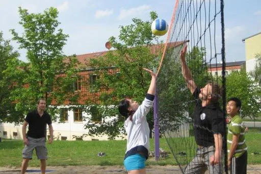 Leo-Club Pirna beim Spielenachmittag in Neustadt/Sachsen Bild: Leo-Club Pirna beim Spielenachmittag in Neustadt/Sachsen