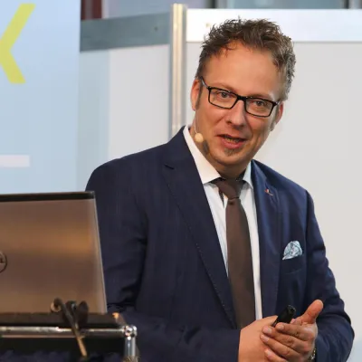 Bild: Warum bei Sprengnetter-Veranstaltungen niemand vorzeitig geht