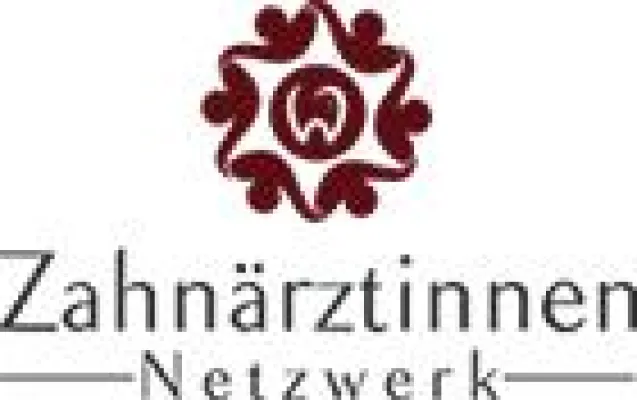 Bild: Edith Maier-Afheldt als Referentin für den 1. Zahnärztinnen Netzwerk Kongress