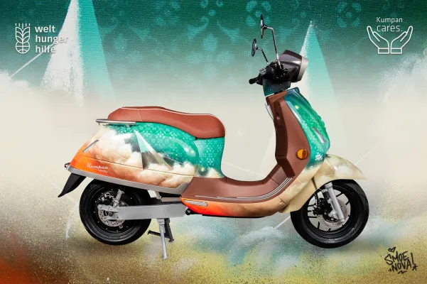 Bild: Kumpan electric sammelt für die Welthungerhilfe und verlost einzigartigen Graffiti-E-Roller! 