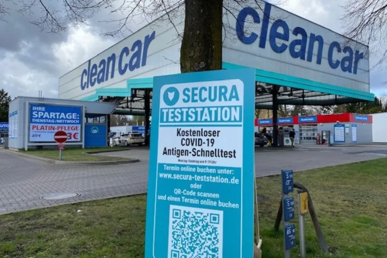 Corona Test Drive-In, Car Wash & Go. Neue Teststation bei CleanCar in Hamburg-Eimsbüttel Bild: Corona Test Drive-In, Car Wash & Go. Neue Teststation bei CleanCar in Hamburg-Eimsbüttel