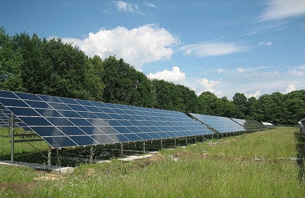 Mp-tec baut Projektgeschäft aus und lieferte u.a. die Komponenten für Berlins größte Solaranlage