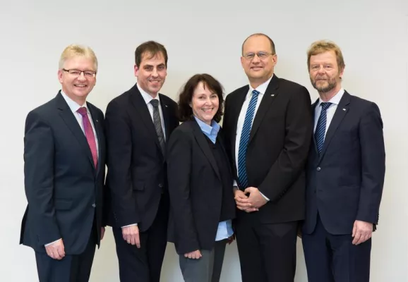 Bild: Hochschulrat hat Vizepräsidenten der OTH Regensburg von 2018 bis 2021 gewählt