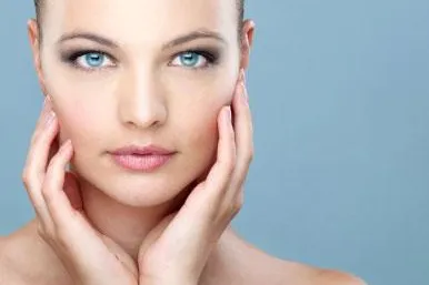 Bild: Mit dem Midface-Lifting zu höherer Lebensqualität