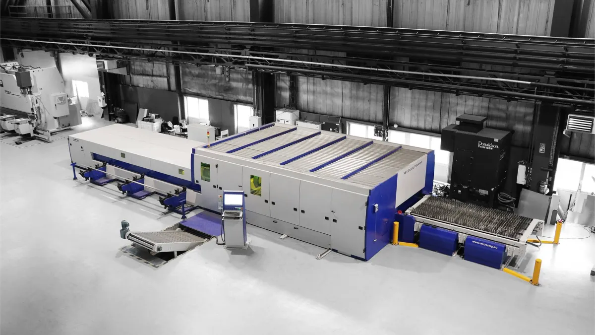 Multifunktionaler 3D-Laser von MicroStep zur Bearbeitung von Blechen, Rohren und Profilen. (© MicroStep Europa GmbH)