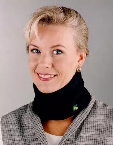 Bild: Innovative Softnackenstütze in Form eines attraktiven Schalkragens