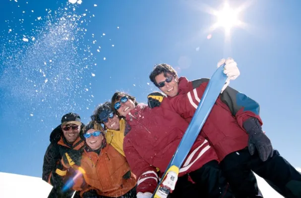 Bild: Ski-Fun und Wellness für Singles - Sunwave setzt mit den Singlereisen der Wintersaison neue Qualitätsstandards