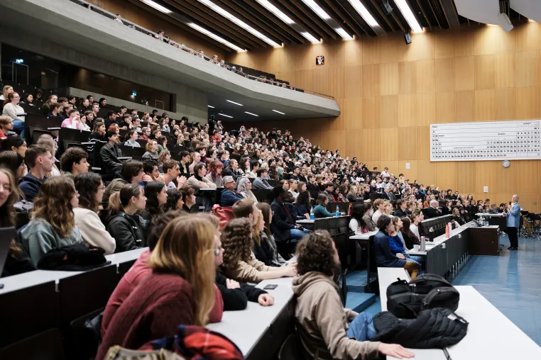 Bild: Ein Fest der Lehre: Universität Tübingen eröffnet das Wintersemester