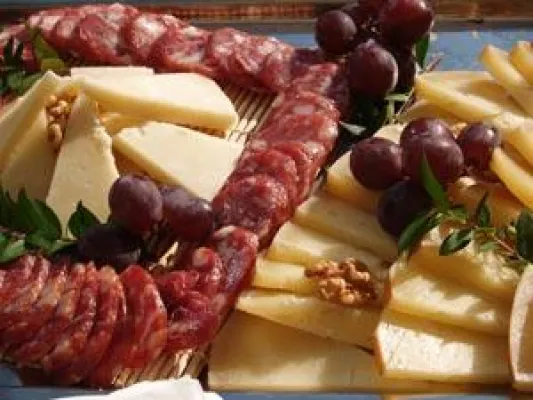Bild: Die Insel mit dem Elixier für ein langes Leben: Degustationsnachmittag mit Feinkostspezialitäten aus Sardinien
