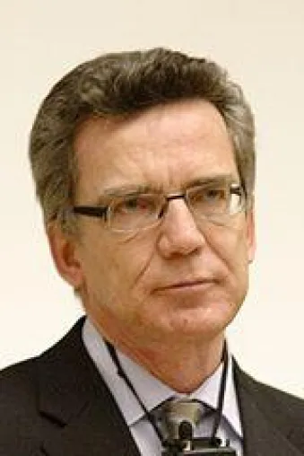 Bild: De Maizière braucht dringender Unterstützung als zu Guttenberg