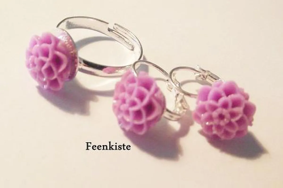 Schmuckset aus Harz Blumencabochons