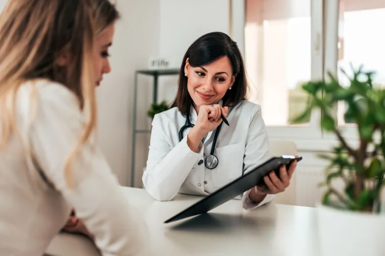 Medizinische Befunde verstehen: Warum Fachsprache für viele Patientinnen und Patienten zur Hürde wird Bild: Medizinische Befunde verstehen: Warum Fachsprache für viele Patientinnen und Patienten zur Hürde wird
