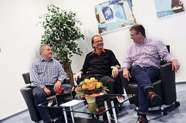 Bild: Zweimal 20-jähriges Betriebsjubiläum im Barth Medienhaus