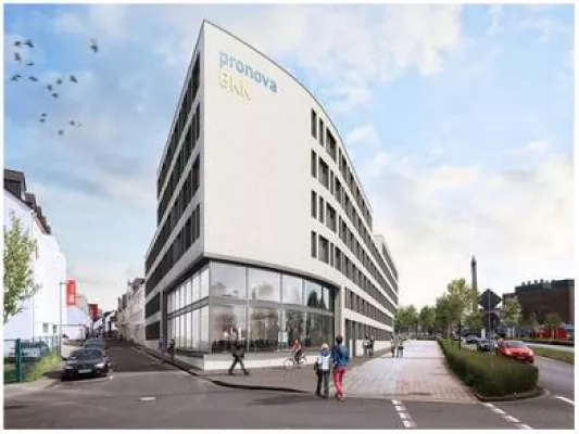 Bild: 2016 drehen sich in Leverkusen die Kräne für gleich zwei Büro-Großbauprojekte