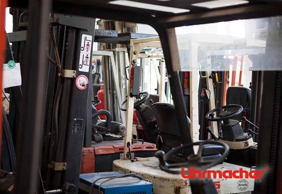 Kein Tructactor, aber Gebrauchtgeräte von Uhrmacher ©Uhrmacher Industriefahrzeuge KG